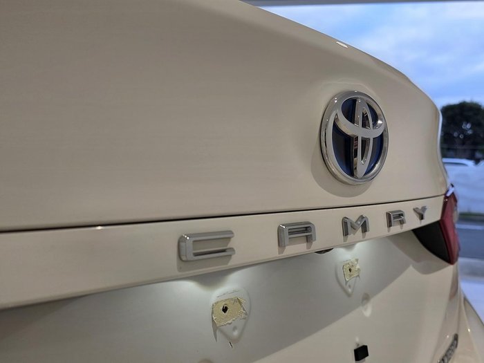 2019 Toyota Camry Ascent Sport AXVH71R Glacier White