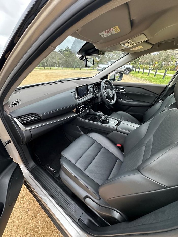 2024 Nissan X-TRAIL ST-L