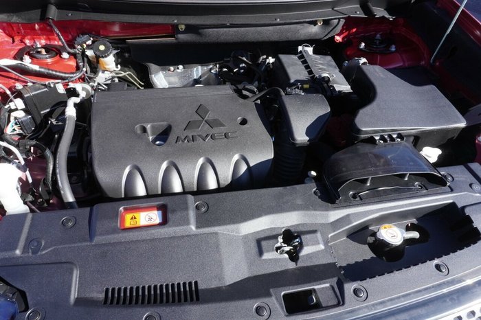 2018 Mitsubishi Outlander ES