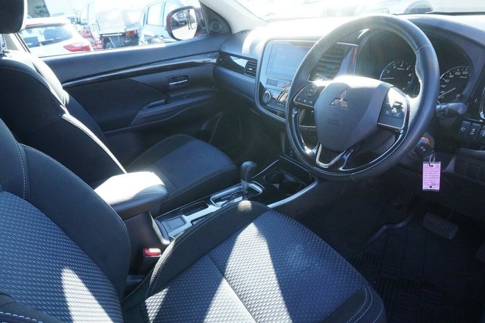 2018 Mitsubishi Outlander ES