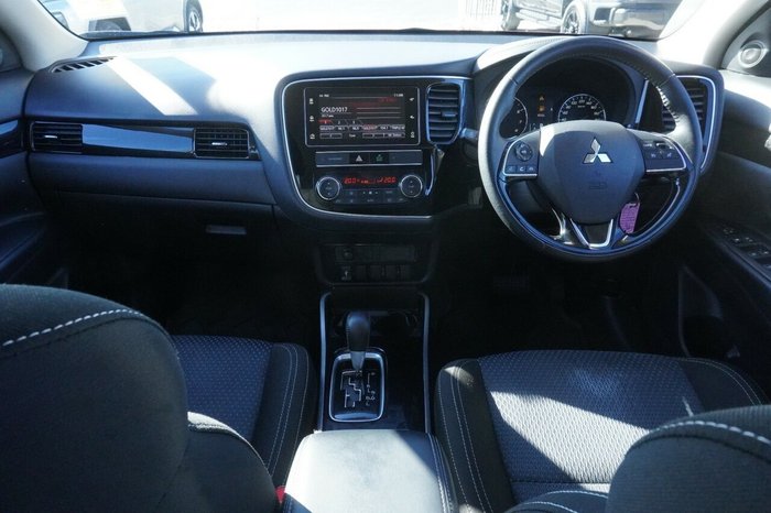 2018 Mitsubishi Outlander ES