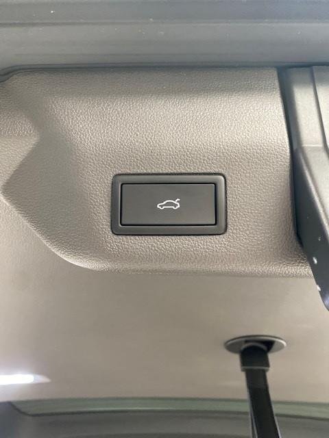 2025 Volkswagen Multivan TDI360 Life