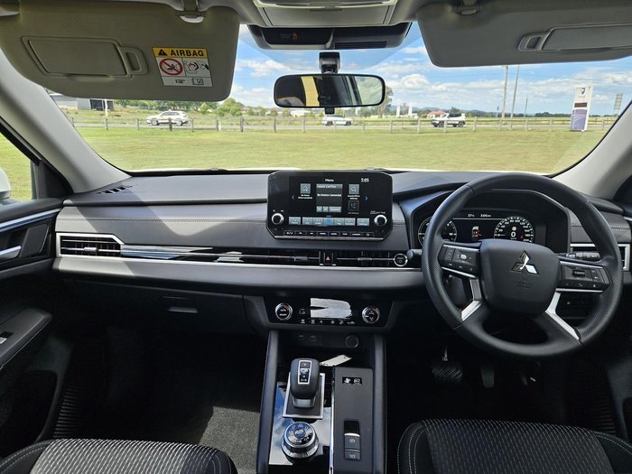 2024 Mitsubishi Outlander PHEV ES