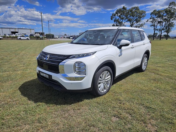 2024 Mitsubishi Outlander PHEV ES