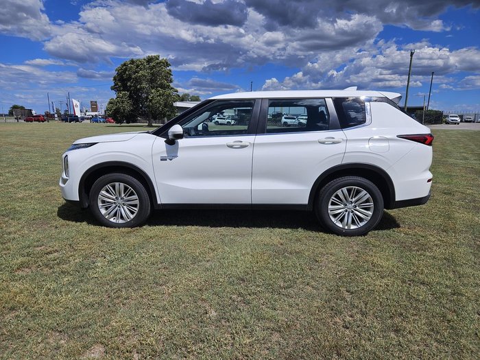 2024 Mitsubishi Outlander PHEV ES