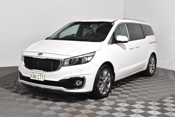 2017 Kia Carnival Platinum