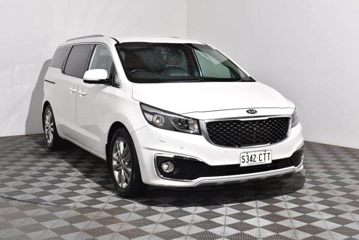 2017 Kia Carnival Platinum