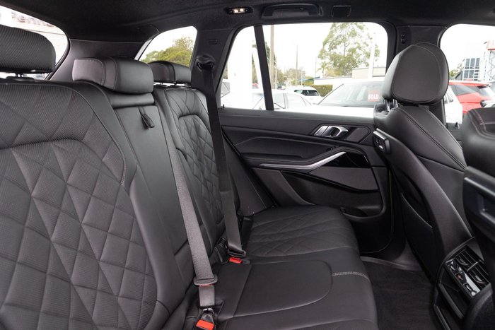 2023 BMW X5 xDrive40i M Sport