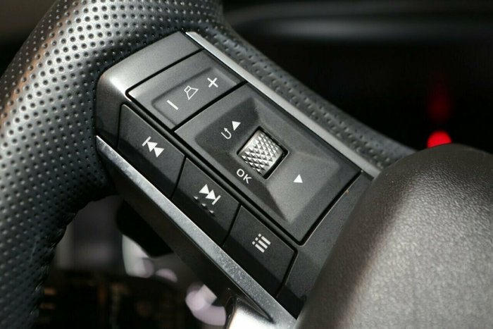 2024 Mitsubishi Outlander LS