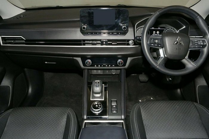 2024 Mitsubishi Outlander LS