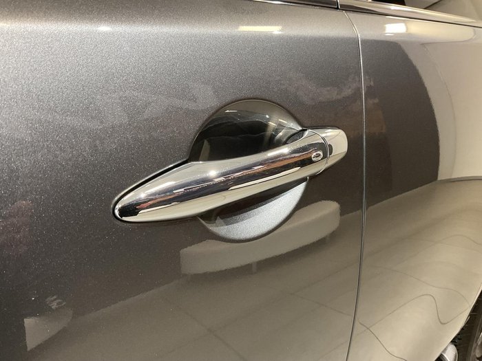 2023 Nissan Patrol Ti