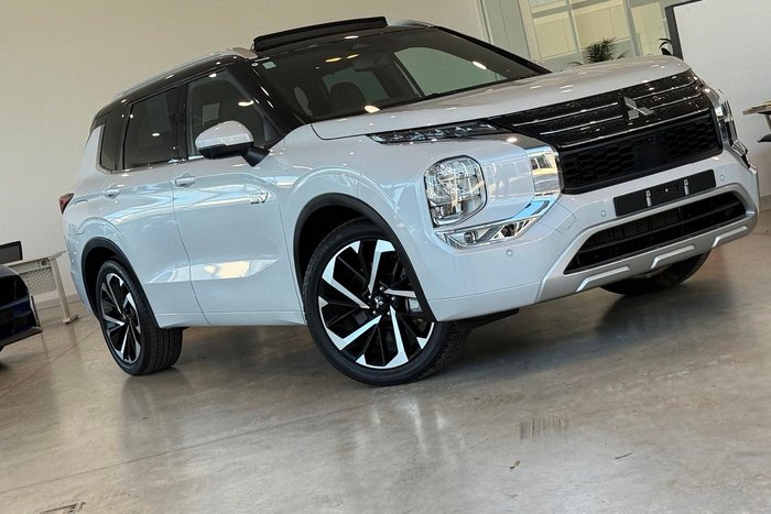 2022 Mitsubishi Outlander PHEV Exceed Tourer