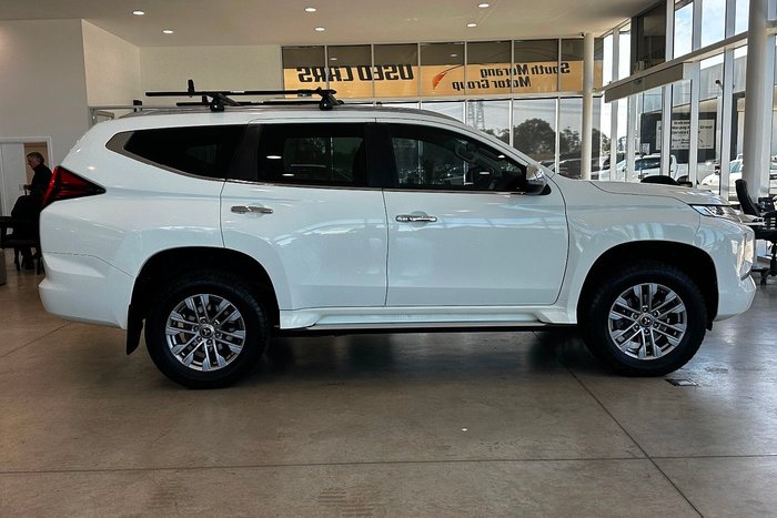 2020 Mitsubishi Pajero Sport GLX