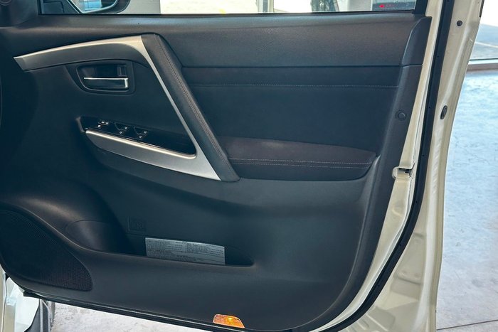2020 Mitsubishi Pajero Sport GLX