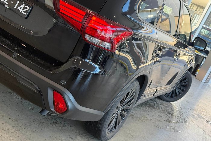 2019 Mitsubishi Outlander Black Edition