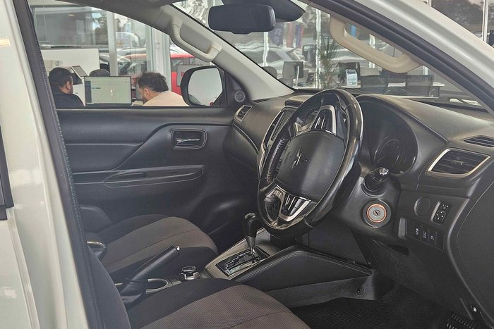 2020 Mitsubishi Triton GLX-R