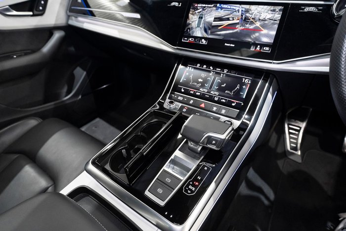 2023 Audi Q7 55 TFSI S line