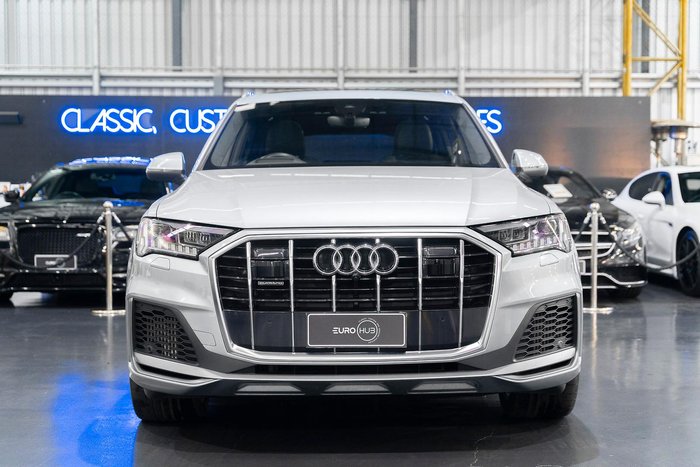 2023 Audi Q7 55 TFSI S line