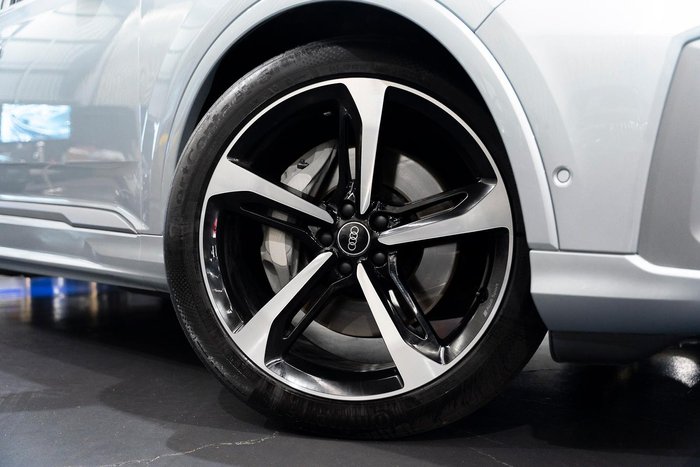 2023 Audi Q7 55 TFSI S line