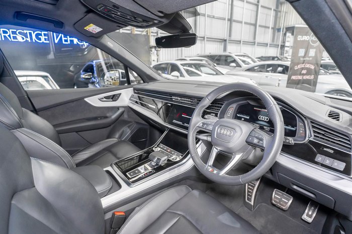 2023 Audi Q7 55 TFSI S line