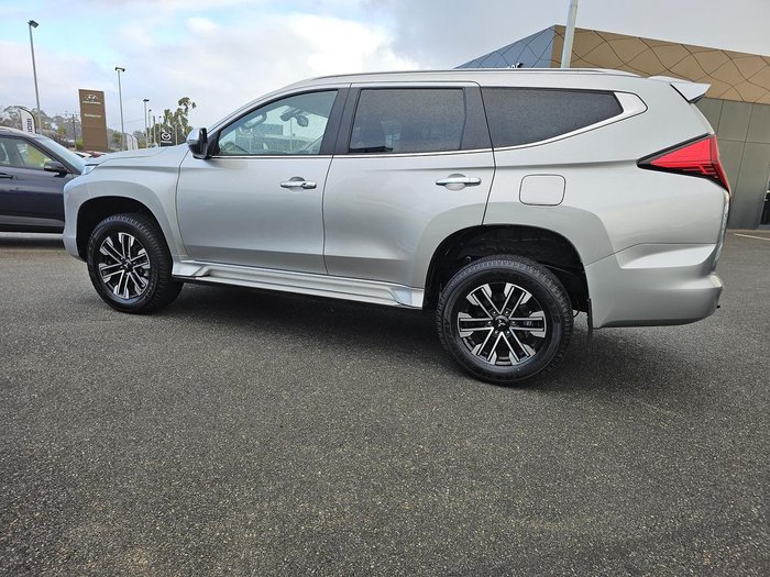 2024 Mitsubishi Pajero Sport GLS