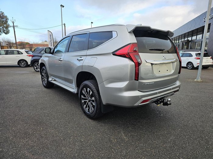 2024 Mitsubishi Pajero Sport GLS