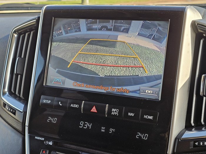 2017 Toyota Landcruiser VX VDJ200R 4X4 Dual Range Crystal Pearl