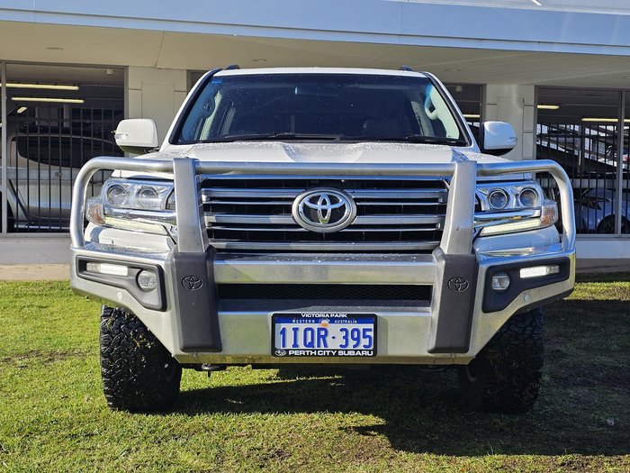 2017 Toyota Landcruiser VX VDJ200R 4X4 Dual Range Crystal Pearl