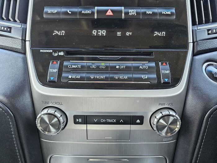 2017 Toyota Landcruiser VX VDJ200R 4X4 Dual Range Crystal Pearl