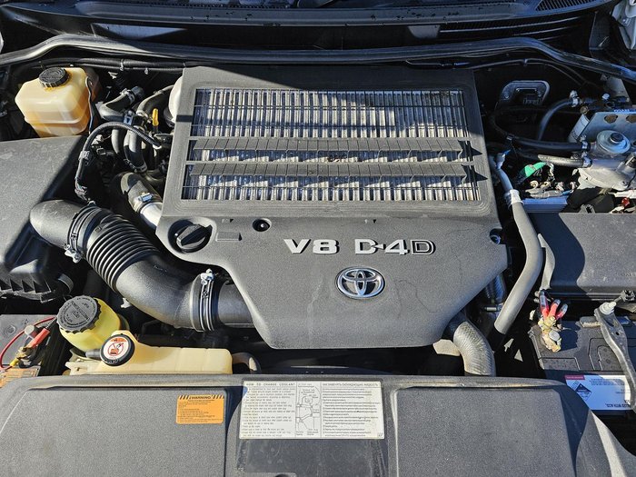 2017 Toyota Landcruiser VX VDJ200R 4X4 Dual Range Crystal Pearl