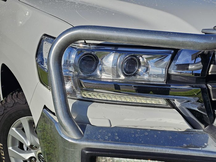2017 Toyota Landcruiser VX VDJ200R 4X4 Dual Range Crystal Pearl