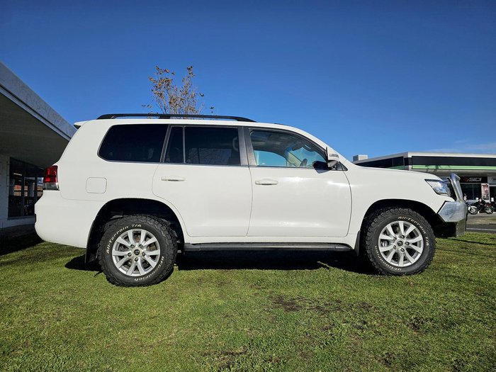 2017 Toyota Landcruiser VX VDJ200R 4X4 Dual Range Crystal Pearl