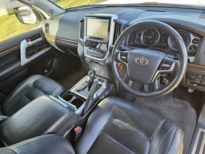 2017 Toyota Landcruiser VX VDJ200R 4X4 Dual Range Crystal Pearl