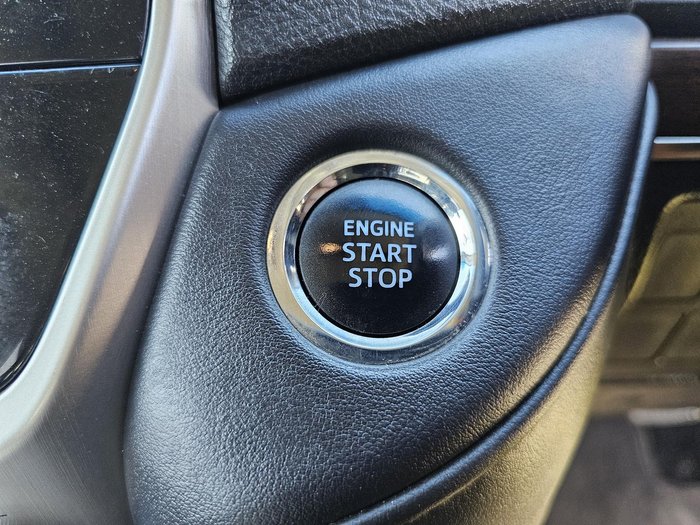 2017 Toyota Landcruiser VX VDJ200R 4X4 Dual Range Crystal Pearl