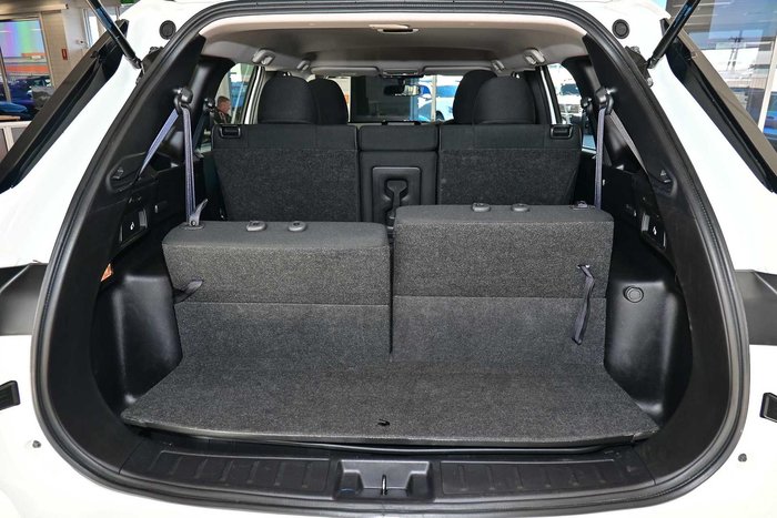 2024 Mitsubishi Outlander ES