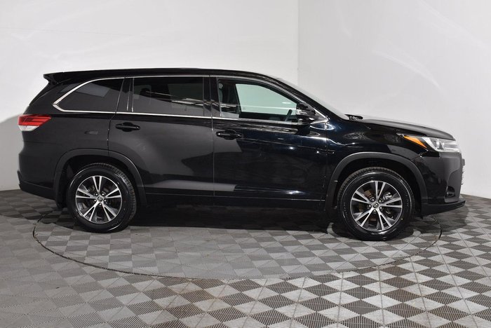 2017 Toyota Kluger GX