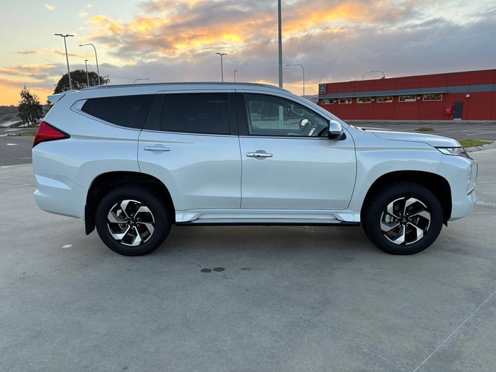 2024 Mitsubishi Pajero Sport Exceed