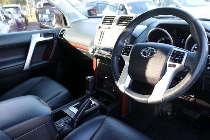 2017 Toyota Landcruiser Prado VX