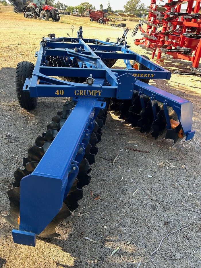 2024 Grizzly Grumpy 40 Blue