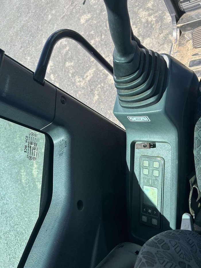 2022 New Holland E60c