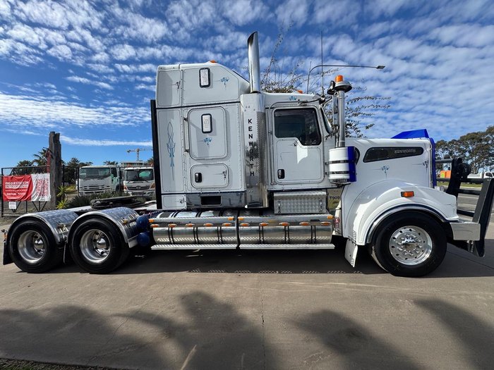 2011 Kenworth T909 WHITE