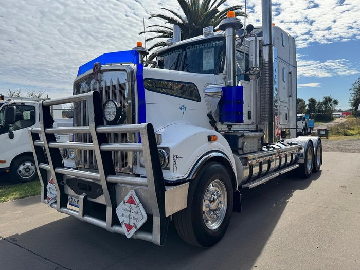 2011 Kenworth T909 WHITE