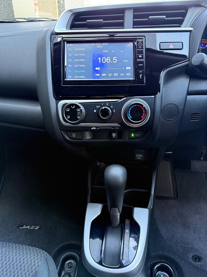 2017 Honda Jazz VTi