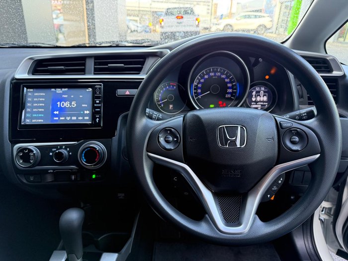 2017 Honda Jazz VTi