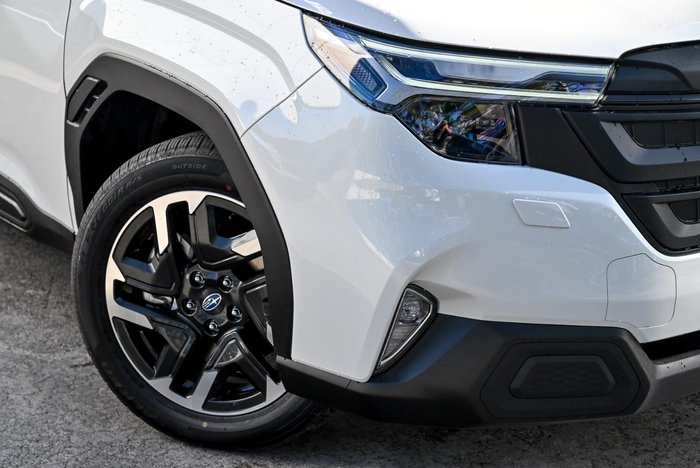 2025 Subaru Forester Hybrid S6 MY26 AWD Crystal White