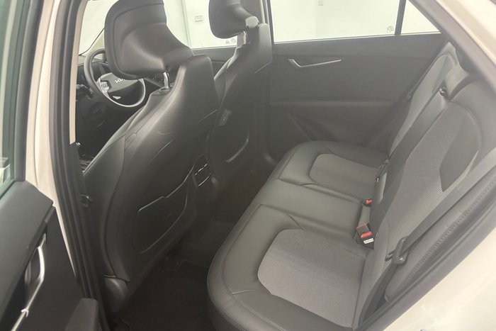 2022 Kia Niro Hybrid S
