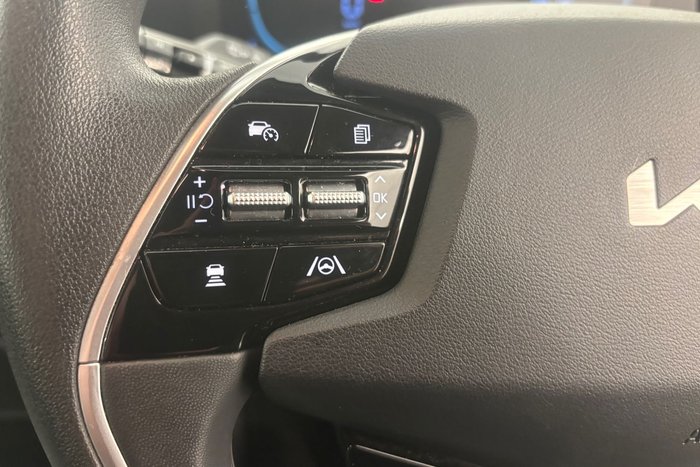 2022 Kia Niro Hybrid S