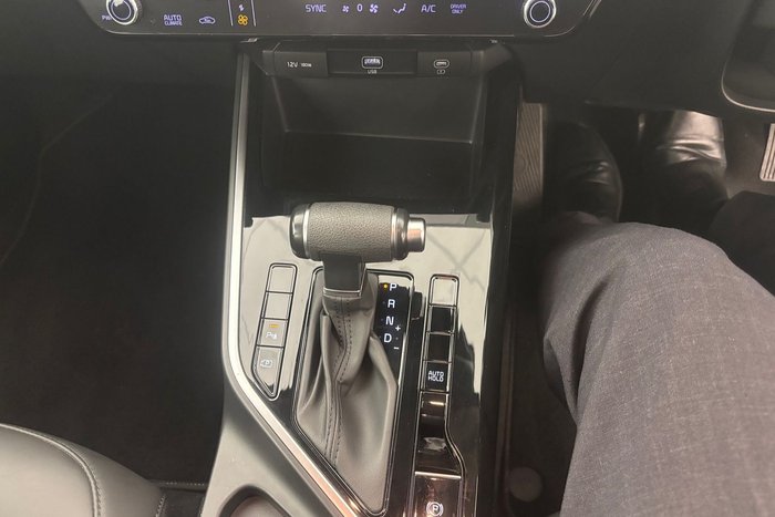 2022 Kia Niro Hybrid S