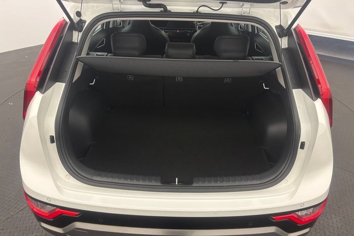 2022 Kia Niro Hybrid S