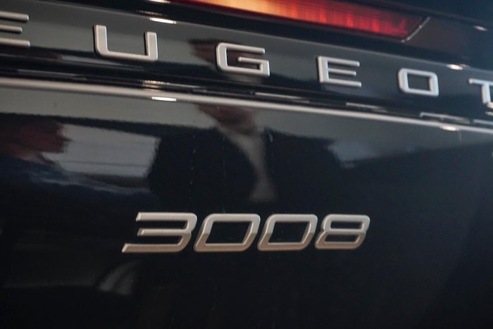 2025 Peugeot 3008 Allure Hybrid